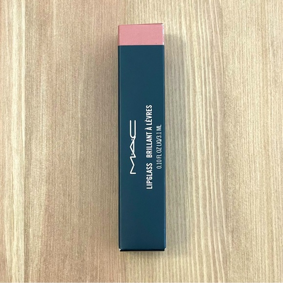 MAC Cosmetics Lipglass Gloss in Beaux - Picture 6 of 9